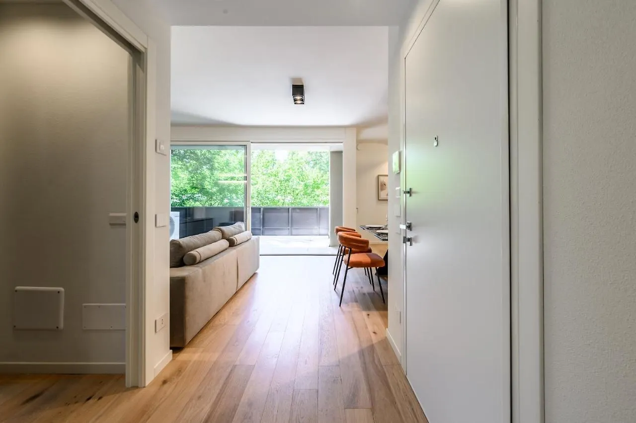 Emilia Suite Green Modena 0*,
